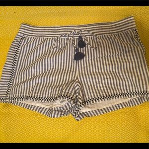 Vineyard Vines Blue Striped Embroidered Shorts